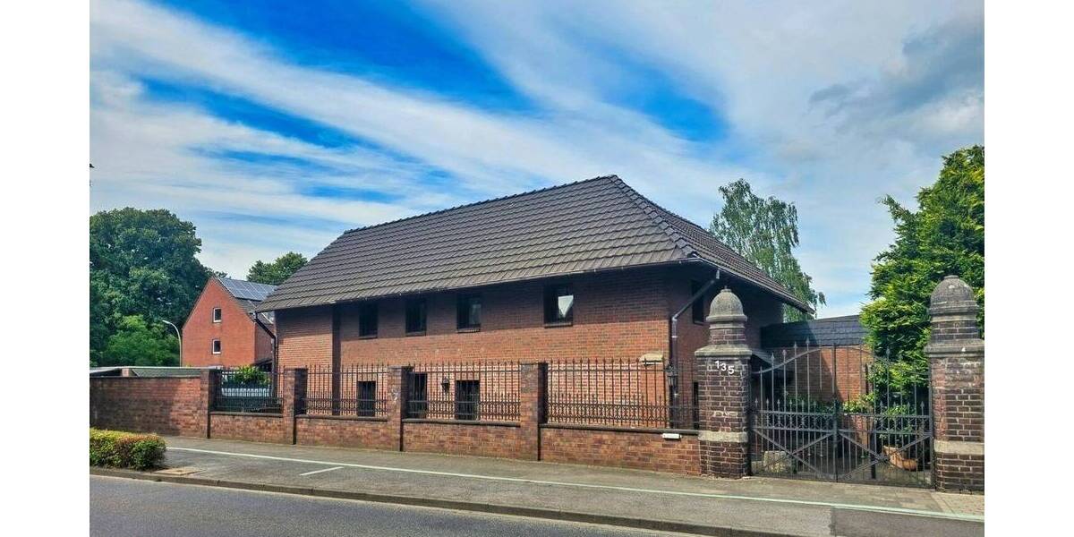 Einfamilienhaus Viersen Rahser - 8 Zimmer, 240 m&sup2;, 250.000&euro; | Angebot:26644037