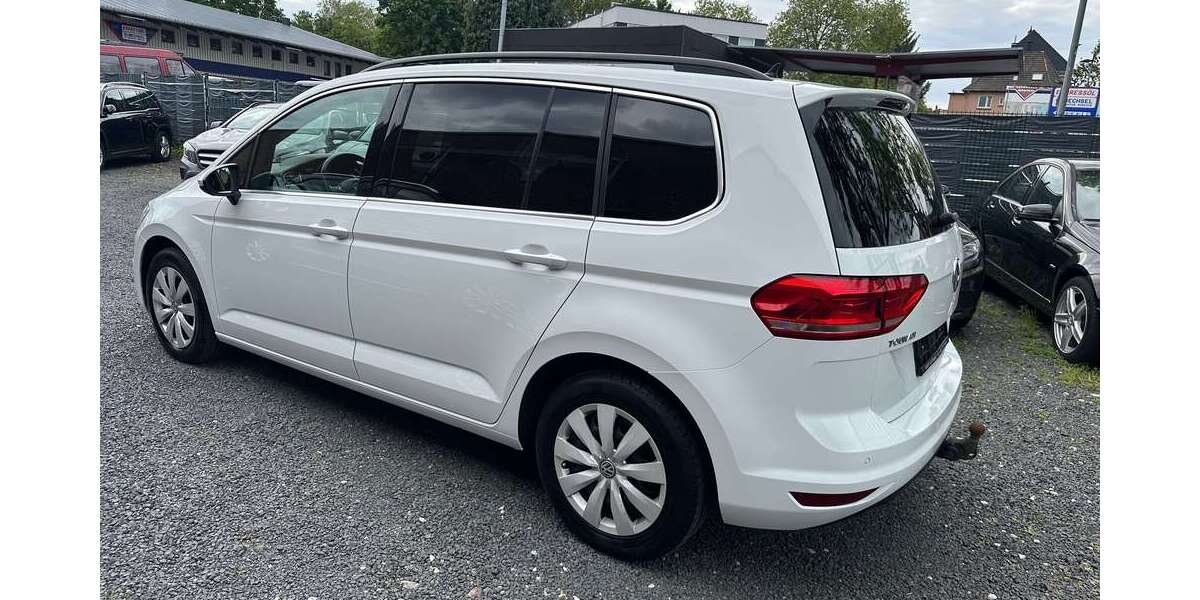 VW Touran 287.767 km 12.900 &euro; Mönchengladbach 41063