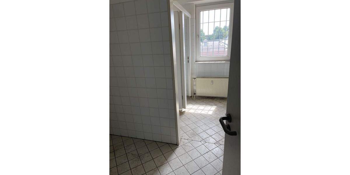 Gewerbeobjekt Krefeld Kempener Feld/Baakeshof - 2.580&euro; | Angebot:25801981