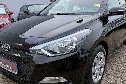 Hyundai i20 51.950 km 9.390 &euro; Mönchengladbach 41236