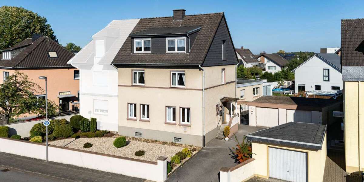 Einfamilienhaus Langenfeld - 7 Zimmer, 166 m&sup2;, 430.000&euro; | Angebot:25472158