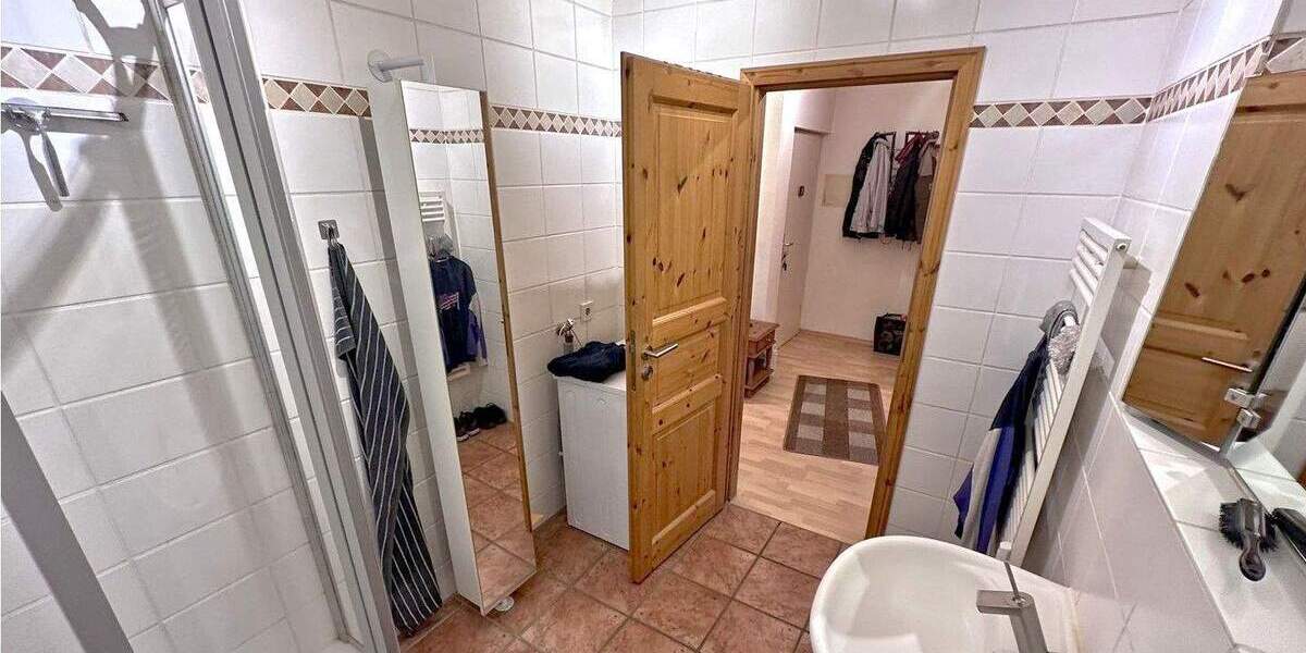 Etagenwohnung Duisburg Neudorf-Nord - 3 Zimmer, 69 m&sup2;, 149.000&euro; | Angebot:25692001