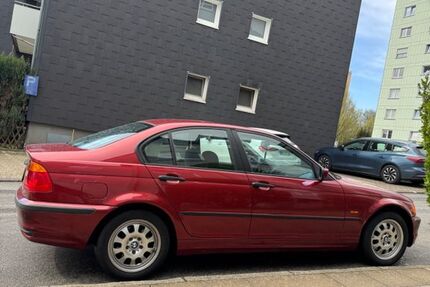 BMW 318 166.000 km 1.999 &euro; Wülfrath 42489