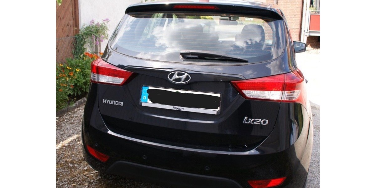 Hyundai IX20 66.000 km 9.990 &euro; Duisburg 47051