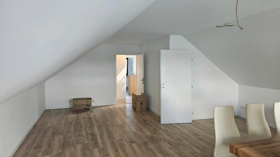 Dachgeschoßwohnung Wülfrath - 2 Zimmer, 70 m&sup2;, 740&euro; | Angebot:25633262
