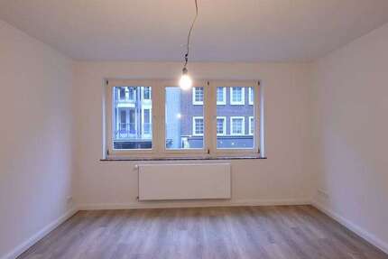 Wohnung Düsseldorf Altstadt - 2 Zimmer, 59 m&sup2;, 1.100&euro; | Angebot:19759173