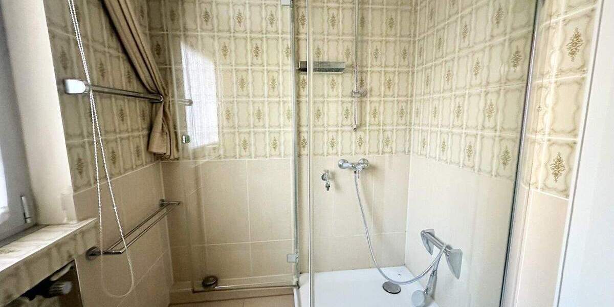 Einfamilienhaus Hilden Kalstert - 8 Zimmer, 172 m&sup2;, 849.000&euro; | Angebot:25689200