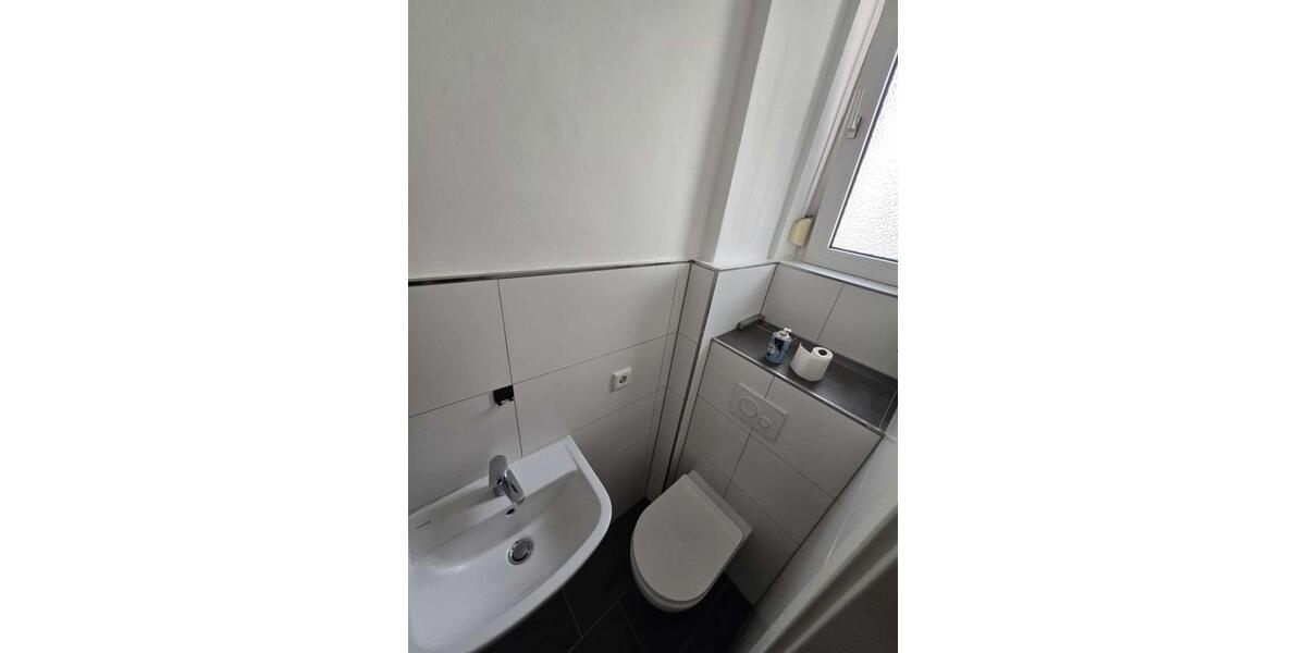 Etagenwohnung Krefeld - 1 Zimmer, 31 m&sup2;, 330&euro; | Angebot:25884294