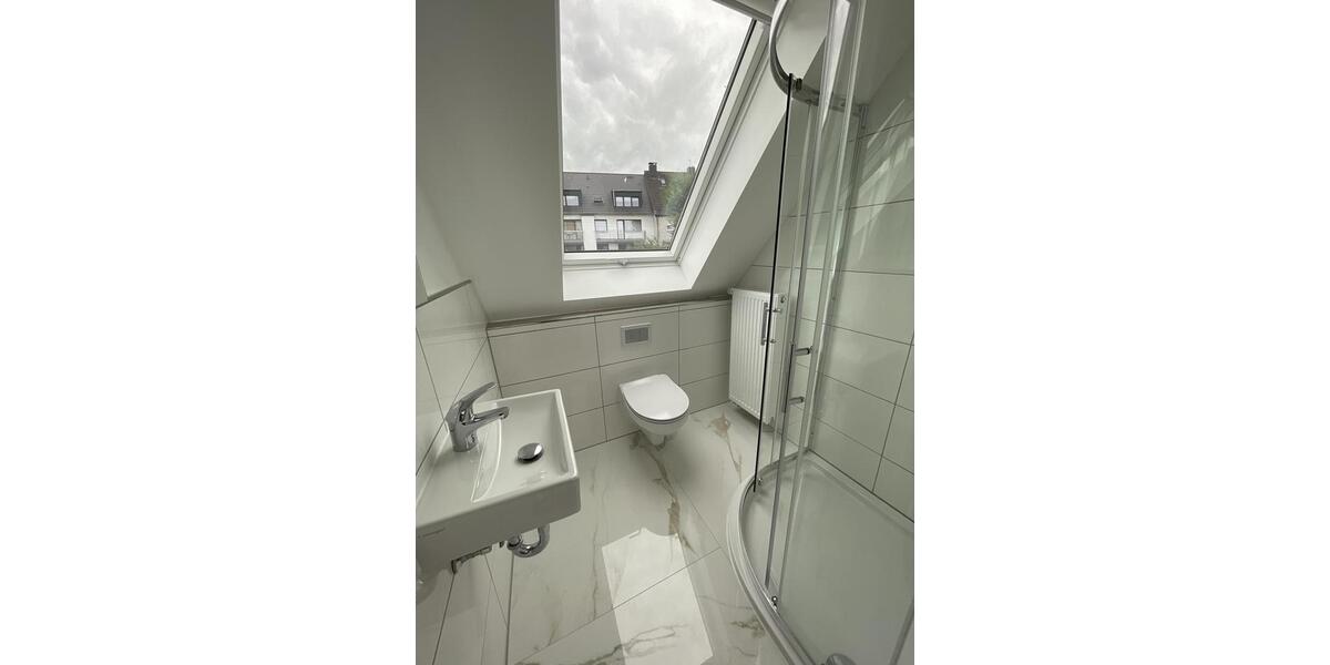 Maisonettenwohnung Düsseldorf Stadtbezirk 8 - 5 Zimmer, 95 m&sup2;, 2.800&euro; | Angebot:24600357