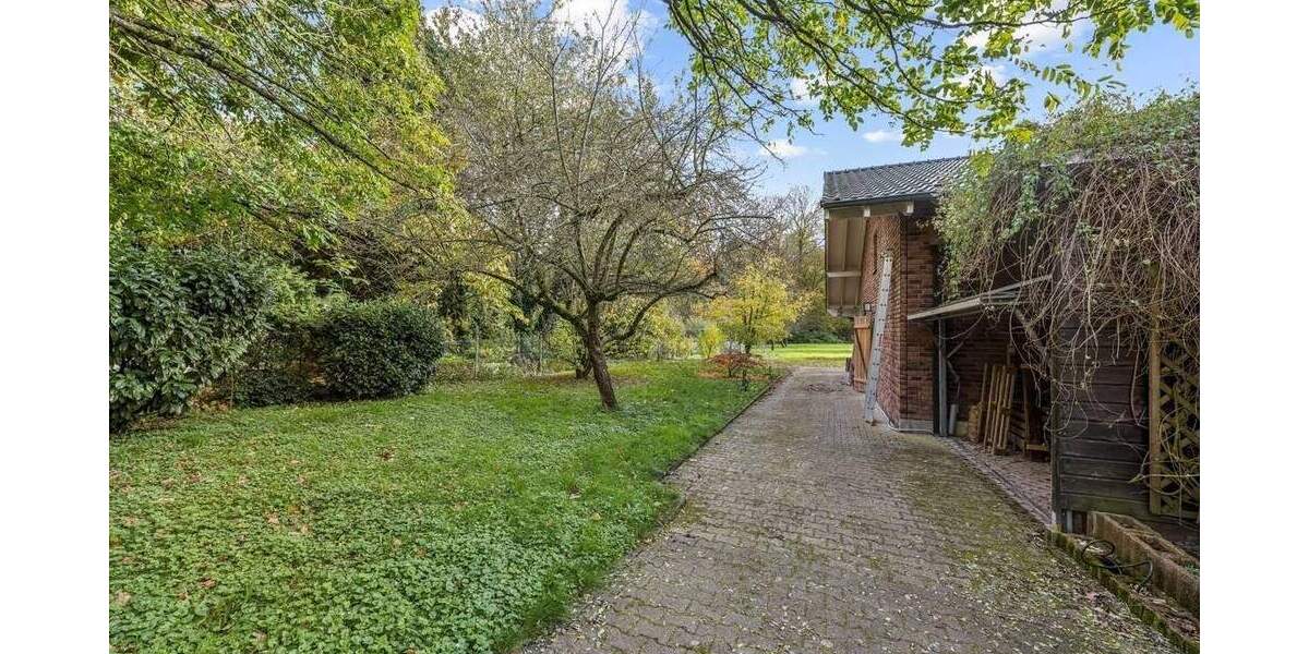 Einfamilienhaus Grevenbroich / Kapellen Kapellen - 5 Zimmer, 216 m&sup2;, 750.000&euro; | Angebot:25689632