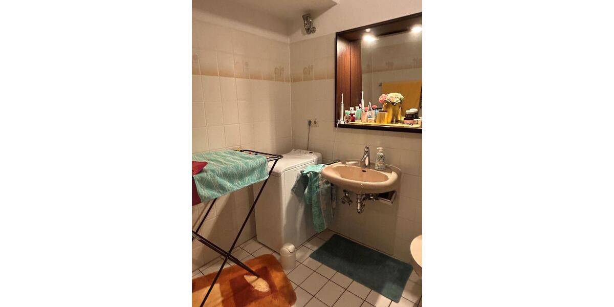 Dachgeschoßwohnung Hilden Kalstert - 2 Zimmer, 65 m&sup2;, 189.000&euro; | Angebot:27281186