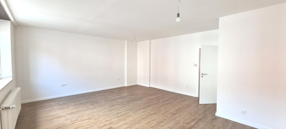 Erdgeschoßwohnung Mönchengladbach - 2 Zimmer, 83 m&sup2;, 830&euro; | Angebot:25884330