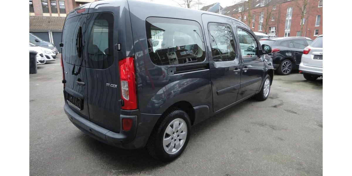 Mercedes-Benz Citan 111 CDI Lang Klimatr.PDC SHZ 7 Sitzer 178.000 km 7.990 &euro; Neuss 41462