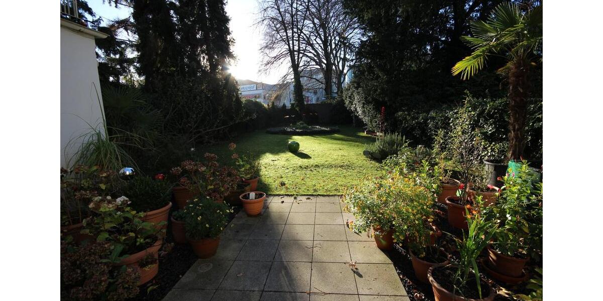 Erdgeschoßwohnung Mönchengladbach - 4 Zimmer, 100 m&sup2;, 1.500&euro; | Angebot:25394166