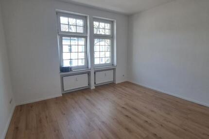 Wohnung Krefeld Benrad - 3 Zimmer, 96 m&sup2;, 950&euro; | Angebot:25541228