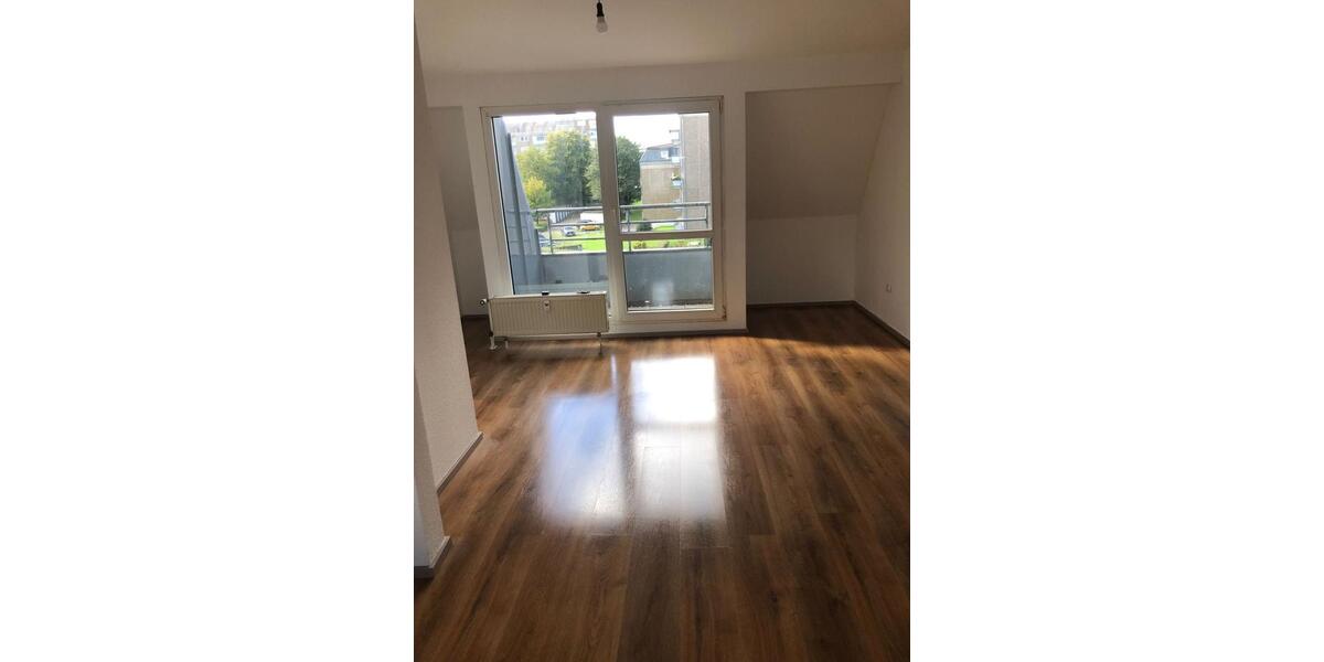 Dachgeschoßwohnung Mettmann - 1 Zimmer, 40 m&sup2;, 580&euro; | Angebot:26008459