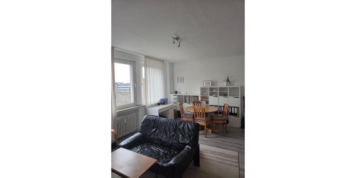 Etagenwohnung Duisburg - 2 Zimmer, 58 m&sup2;, 735&euro; | Angebot:25943411