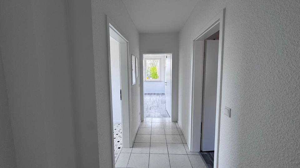 Etagenwohnung Krefeld Cracau - 3 Zimmer, 65 m&sup2;, 565&euro; | Angebot:26618876