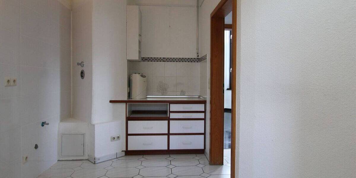 Gewerbeobjekt Krefeld Stadtmitte - 9 Zimmer, 187 m&sup2;, 1.300&euro; | Angebot:25997649