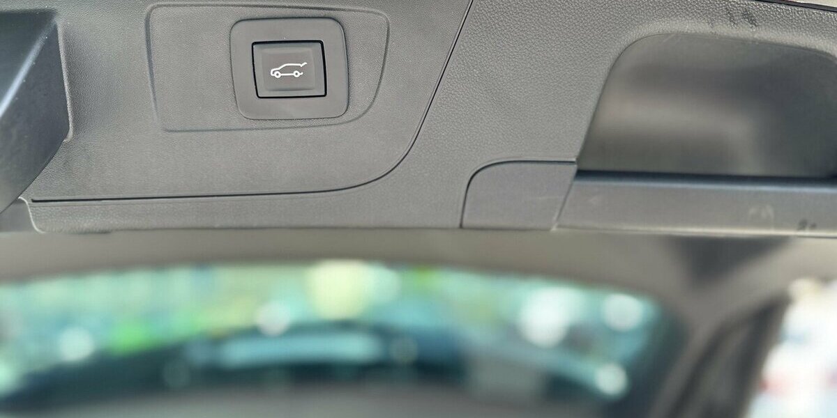 Opel Insignia B Sports Tourer GSi 4x4 / Headup / Pano 140.000 km 11.890 &euro; Mönchengladbach 41066