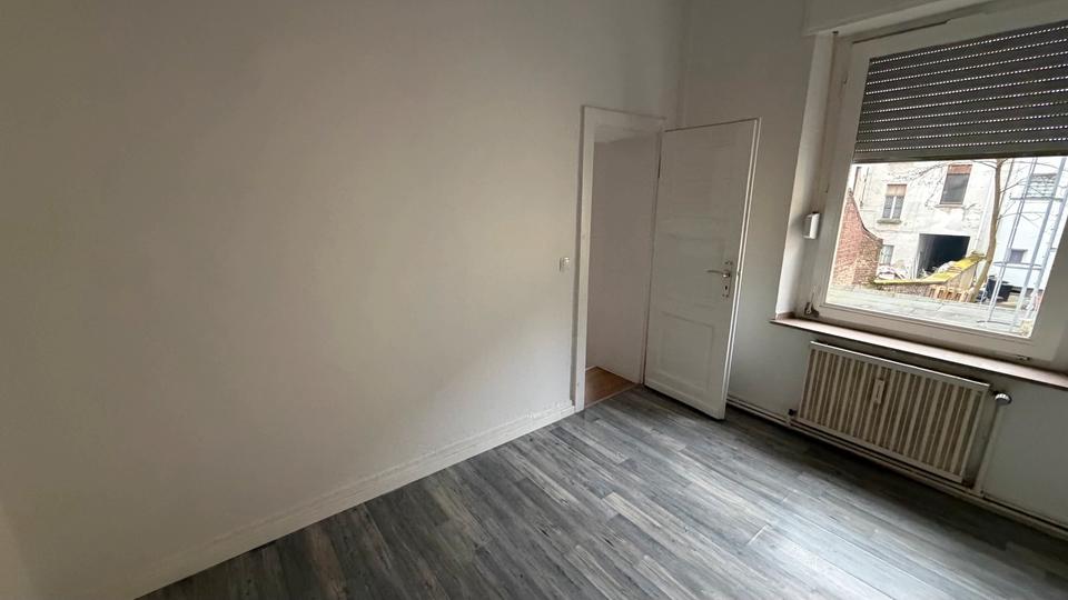 Etagenwohnung Krefeld - 2.5 Zimmer, 64 m&sup2;, 580&euro; | Angebot:24963315