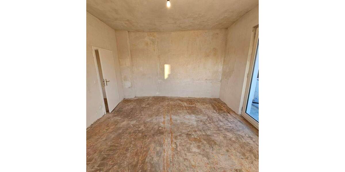 Etagenwohnung Duisburg Hochfeld - 3 Zimmer, 89 m&sup2;, 666&euro; | Angebot:25820478