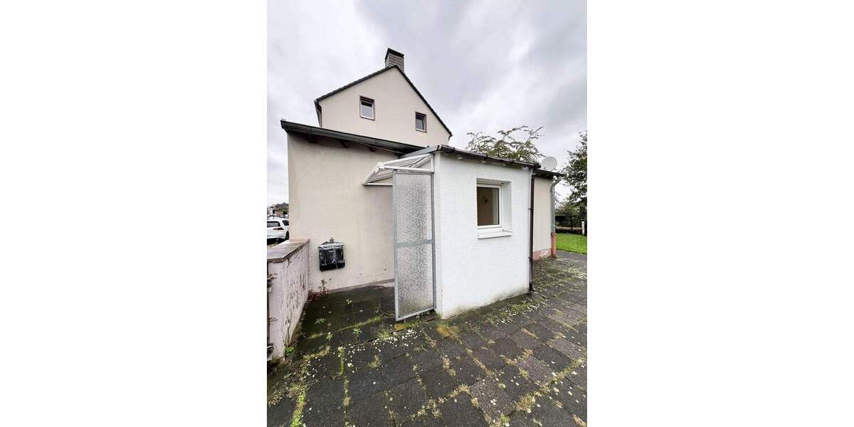 Mehrfamilienhaus, Wohnhaus Langenfeld Immigrath - 9 Zimmer, 150 m&sup2;, 389.000&euro; | Angebot:25743953