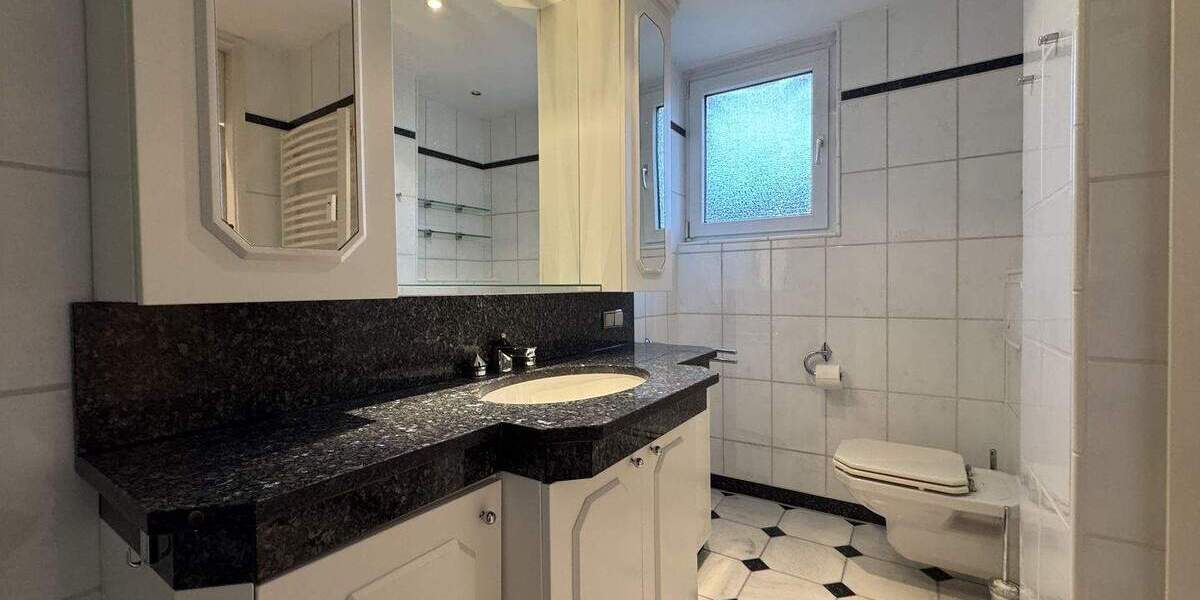 Mehrfamilienhaus, Wohnhaus Düsseldorf Kaiserswerth - 1 Zimmer, 453 m&sup2;, 2.600.000&euro; | Angebot:25779525