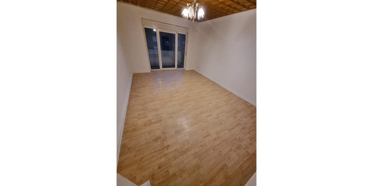Etagenwohnung Duisburg Duisburg-Mitte - 3 Zimmer, 75 m&sup2;, 676&euro; | Angebot:25960171