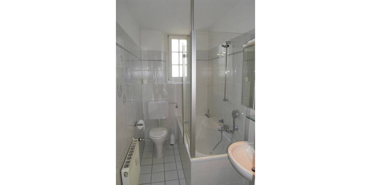 Etagenwohnung Düsseldorf Oberkassel - 2 Zimmer, 75 m&sup2;, 499.000&euro; | Angebot:26450135