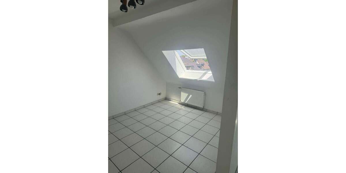 Etagenwohnung Krefeld - 2.5 Zimmer, 51 m&sup2;, 430&euro; | Angebot:27095971