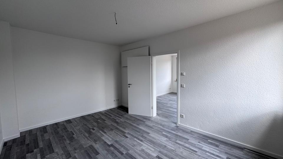 Etagenwohnung Krefeld Cracau - 3 Zimmer, 65 m&sup2;, 565&euro; | Angebot:26618876