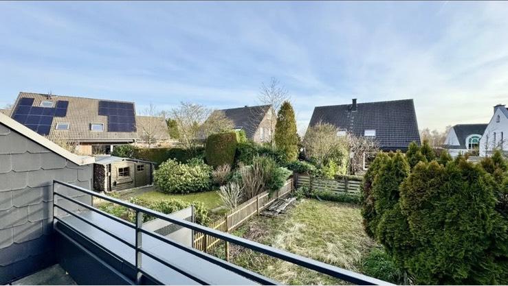 Reihenhaus Ratingen Hösel - 5 Zimmer, 140 m&sup2;, 1.800&euro; | Angebot:25877011