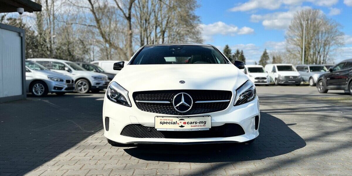 Mercedes-Benz A 220 CDI / AMG / Pano / Kamera / Navi / Euro6 195.000 km 16.390 &euro; Mönchengladbach 41066