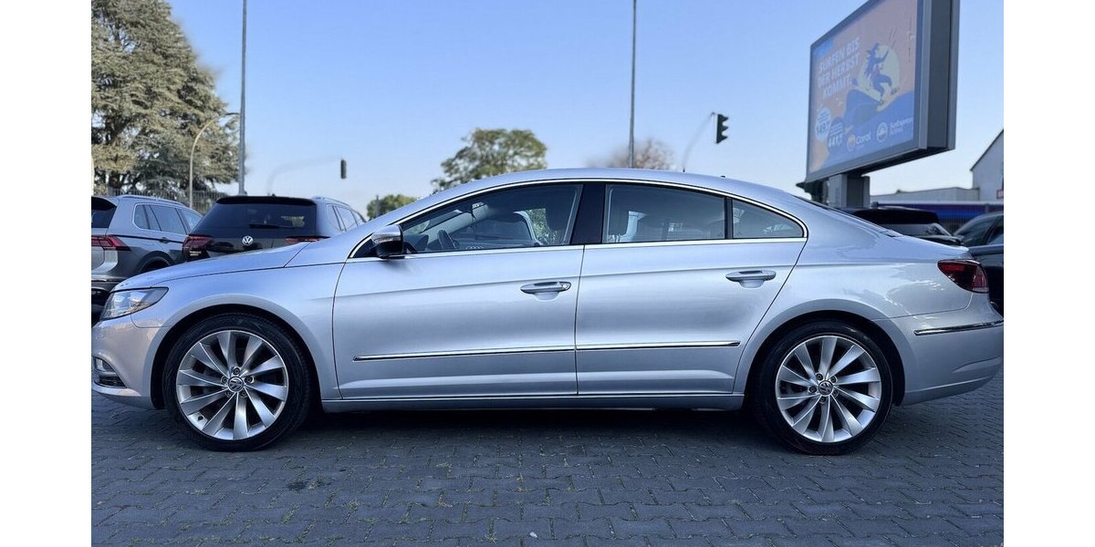 VW Passat CC Highline/Autom,/ Leder/PANO/5 Sitze 180.000 km 10.490 &euro; Mönchengladbach 41066