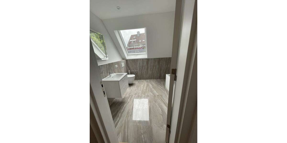 Etagenwohnung Düsseldorf Stadtbezirk 8 - 5 Zimmer, 95 m&sup2;, 2.800&euro; | Angebot:24618630