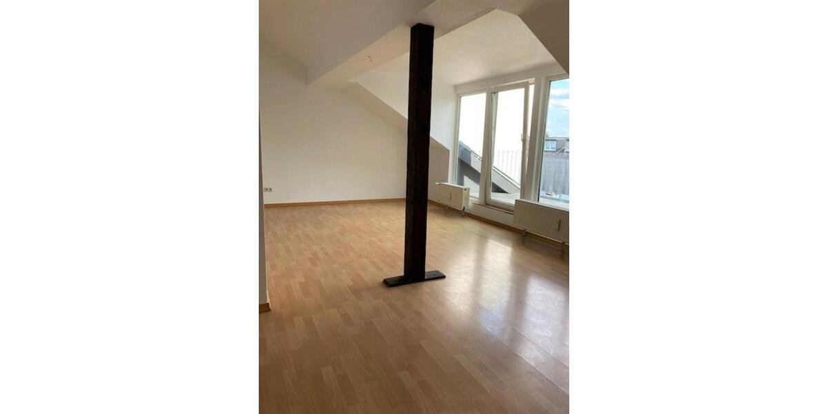 Dachgeschoßwohnung Hilden - 2.5 Zimmer, 65 m&sup2;, 585&euro; | Angebot:26015245