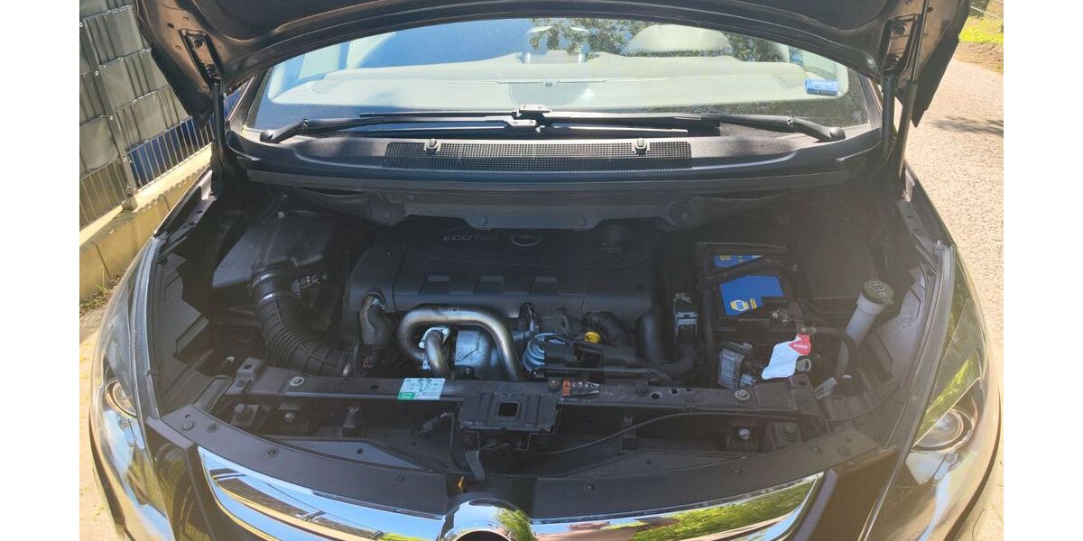 Opel Zafira Tourer 191.000 km 11.800 &euro; Viersen 41751