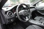 Mercedes-Benz A 180 Urban Autom.Navi Klima PDC SHZ 2.Hd S.Heft 69.000 km 15.999 &euro; Neuss 41462