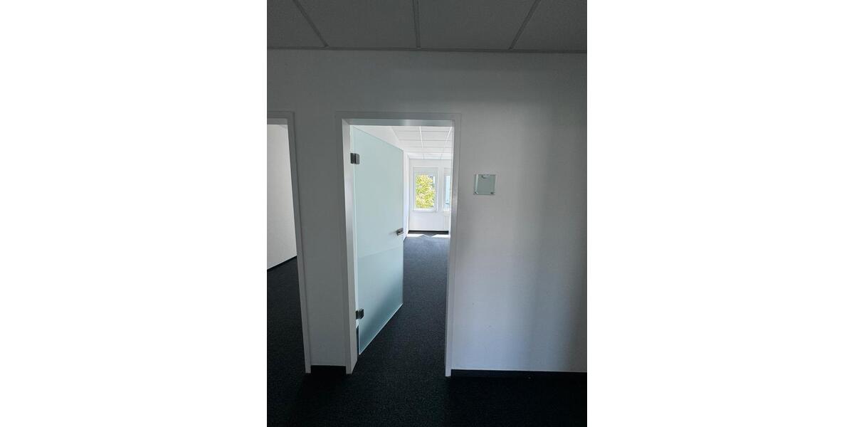 Gewerbeobjekt Langenfeld (Rheinland) - 11&euro; | Angebot:24763357