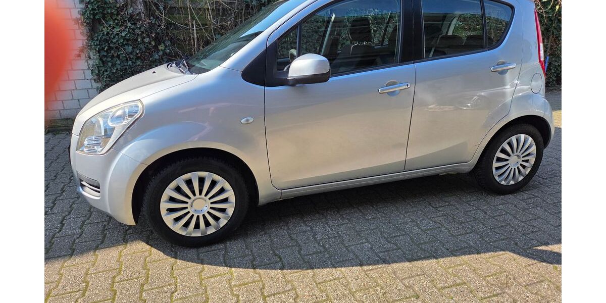 Suzuki Splash 151.239 km 2.750 &euro; Oberhausen 46149