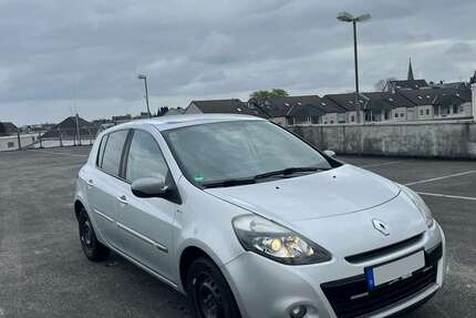 Renault Clio 112.000 km 4.490 &euro; Velbert 42549