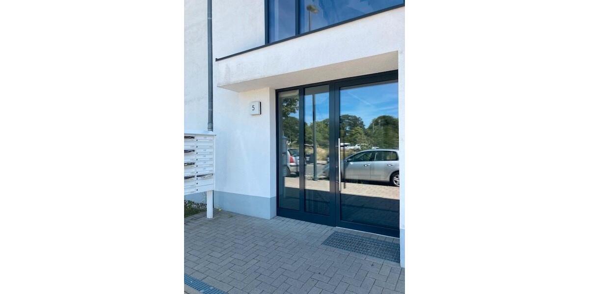 Dachgeschoßwohnung Meerbusch - 3 Zimmer, 99 m&sup2;, 1.315&euro; | Angebot:26235355