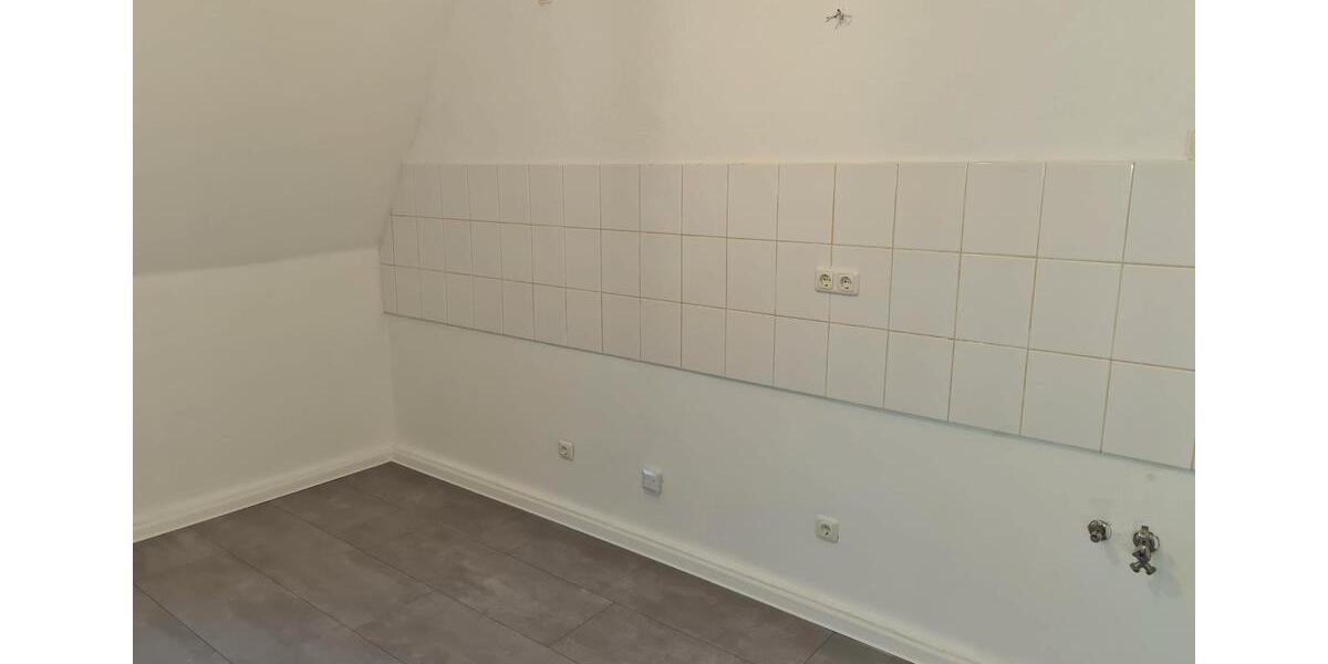 Dachgeschoßwohnung Duisburg Laar - 2 Zimmer, 63 m&sup2;, 456&euro; | Angebot:25057081