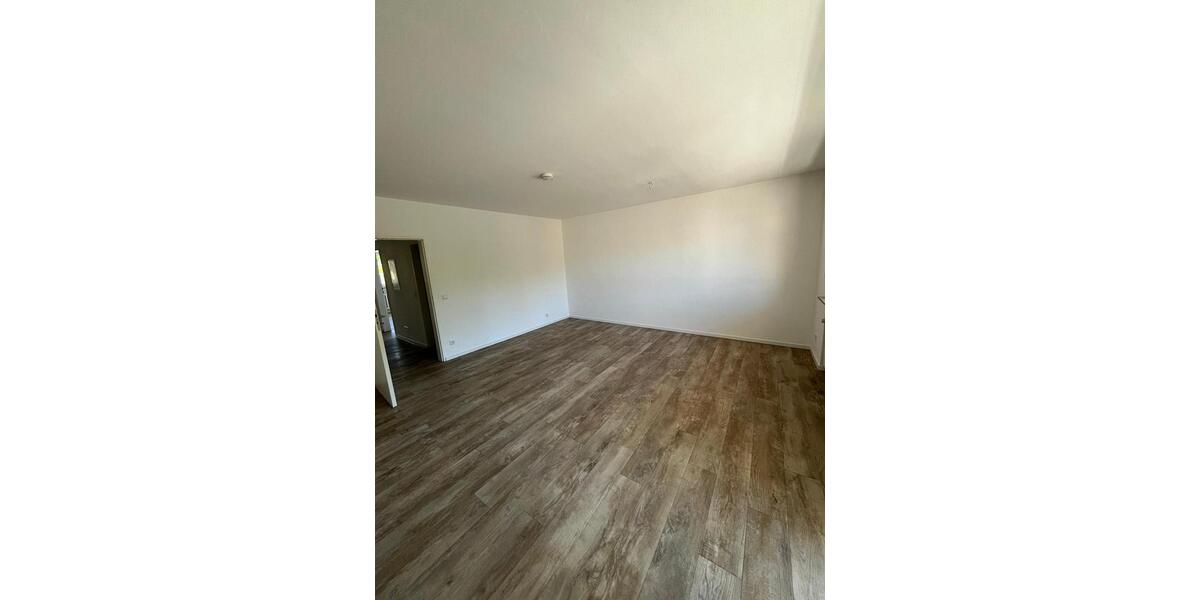 Etagenwohnung Viersen Hülsdonk - 2 Zimmer, 59 m&sup2;, 610&euro; | Angebot:25982677
