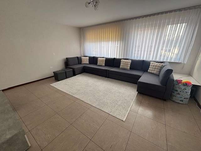 Etagenwohnung Mönchengladbach West - 2 Zimmer, 65 m&sup2;, 550&euro; | Angebot:25399290
