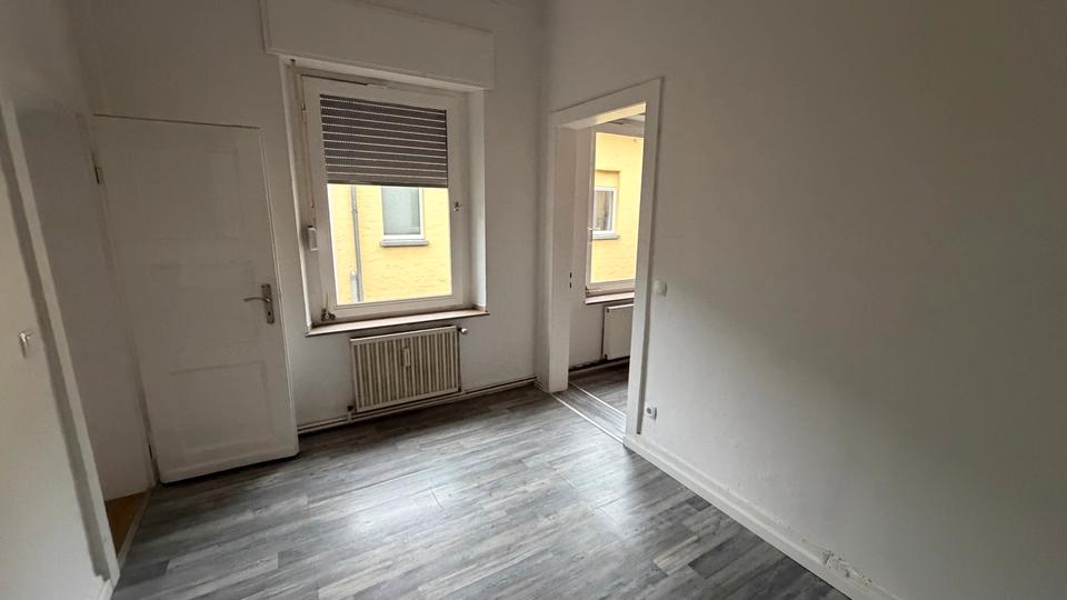 Etagenwohnung Krefeld - 2.5 Zimmer, 64 m&sup2;, 580&euro; | Angebot:24963315