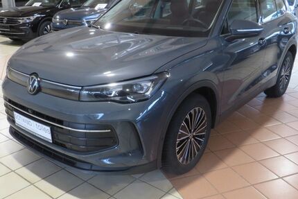 VW Tiguan 10.466 km 39.845 &euro; Neuss 41469