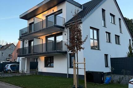 Wohnung Düsseldorf Stadtbezirk 6 - 2 Zimmer, 100 m&sup2;, 19&euro; | Angebot:24312453