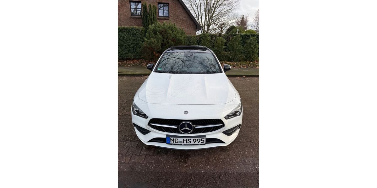 Mercedes-Benz CLA 180 Shooting Brake 82.000 km 21.300 &euro; Mönchengladbach 41063